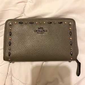 Coach Wallet (excellent condition).